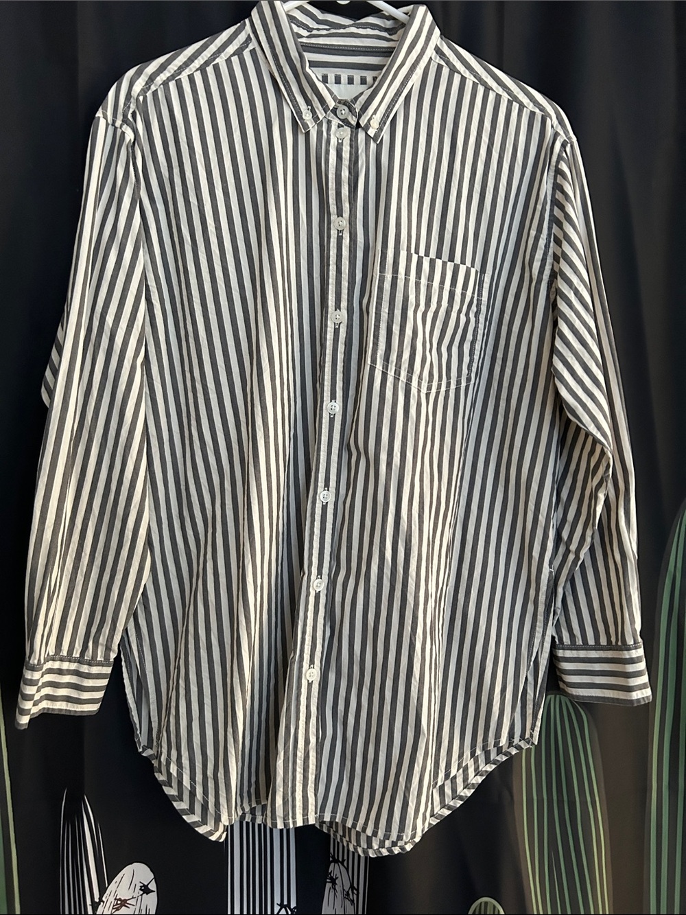 AE Women’s Striped Oversized Boyfriend Shirt Size S
